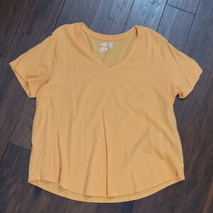 Terra & Sky Women's Short Sleeve Sunny Orange V-Neck Top size 1X (16W-18W)